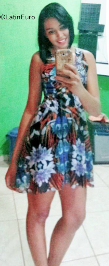 Date this exotic Brazil girl Geisiane from Goiania BR9818