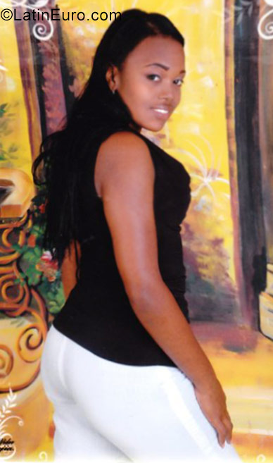 Date this lovely Dominican Republic girl Heidy from San Pedro De Macoris DO26967