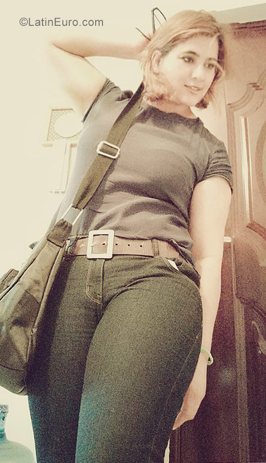 Date this hot Honduras girl Isabel from San Pedro Sula HN2309