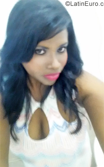Date this stunning Dominican Republic girl Wanda from Santiago DO27248