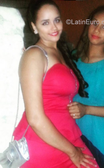 Date this good-looking Dominican Republic girl Nathalie from Santo Domingo DO27301
