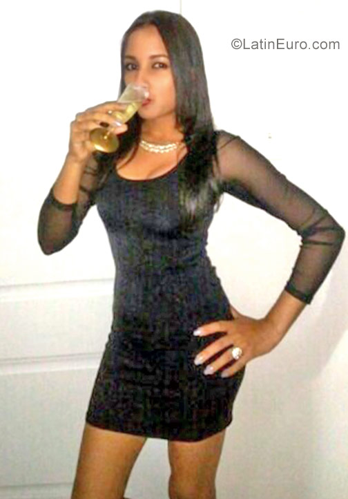Date this fun Dominican Republic girl Yolinda from Cotui DO27434