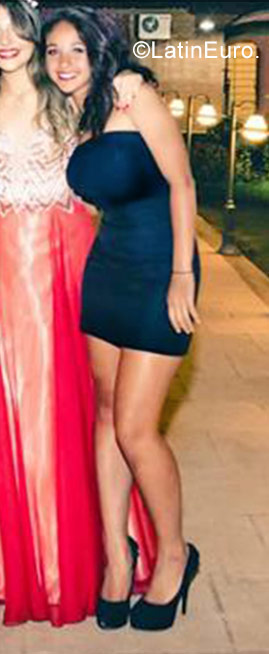 Date this charming Brazil girl Mariana from Sao Paulo BR9916