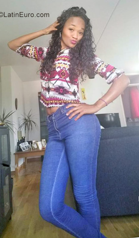 Date this georgeous Brazil girl Pedrena from Itubera BR9922