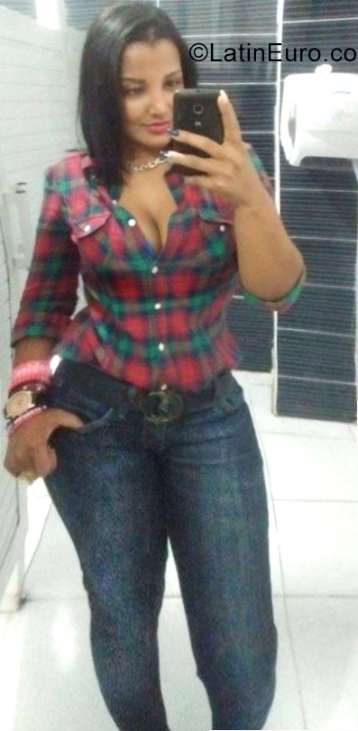 Date this young Dominican Republic girl Chris from Santiago DO28011