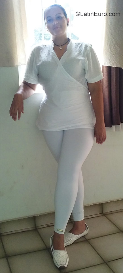 Date this stunning Brazil girl Graziela from Limeira BR9962