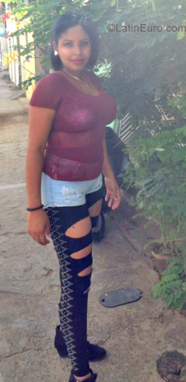 Date this lovely Dominican Republic girl Jennifer from Mao DO28093