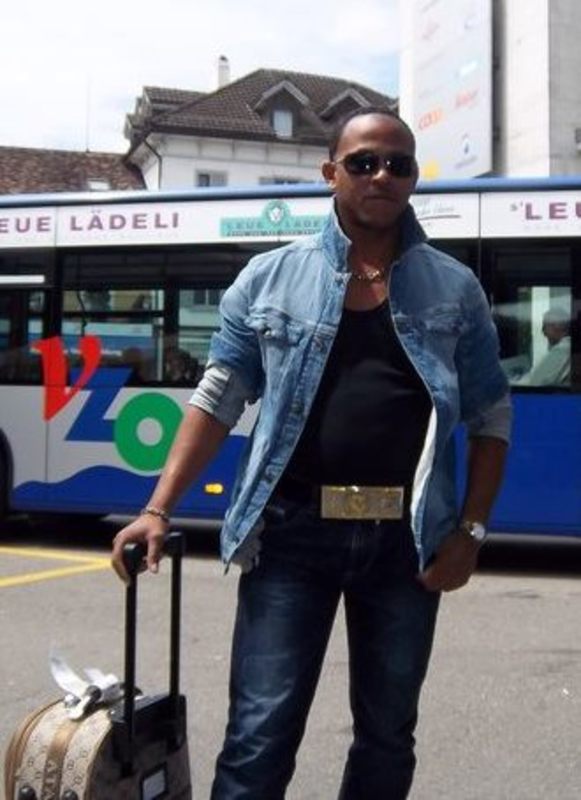 Date this hard body Dominican Republic man Euclides giron from Santiago DO28226