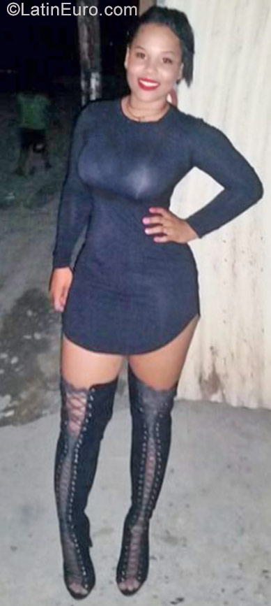 Date this pretty Dominican Republic girl Morelia encarna from San Juan De La Maguana DO28279