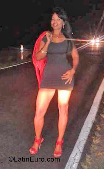 Date this pretty Brazil girl Janaina from Recife BR10175