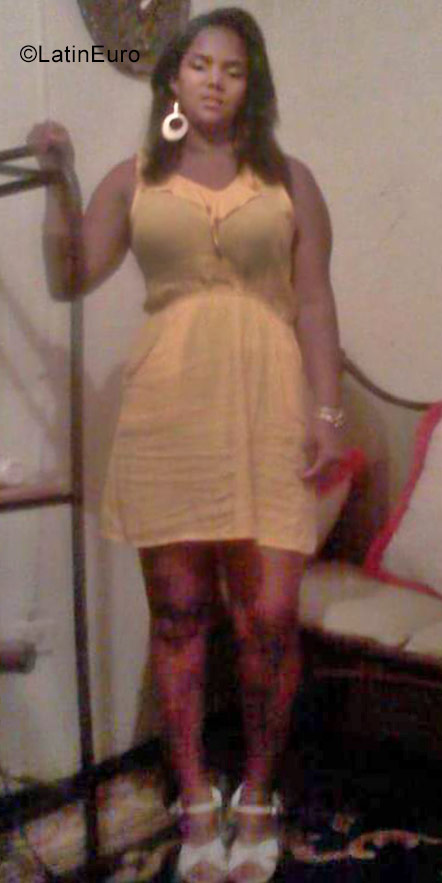Date this foxy Dominican Republic girl Yajairia from Santiago DO28343