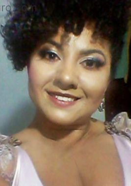 Date this nice looking Brazil girl Su from Rio De Janeiro BR10011
