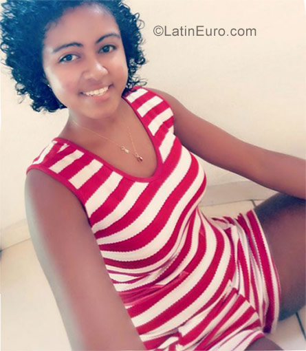 Date this lovely Brazil girl Wellny from Fortaleza BR10024