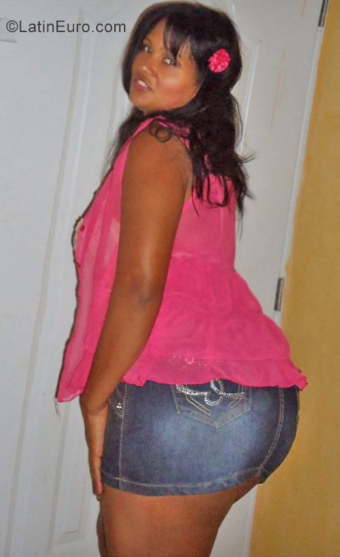 Date this funny Dominican Republic girl Awilda from Santo Domingo DO28577