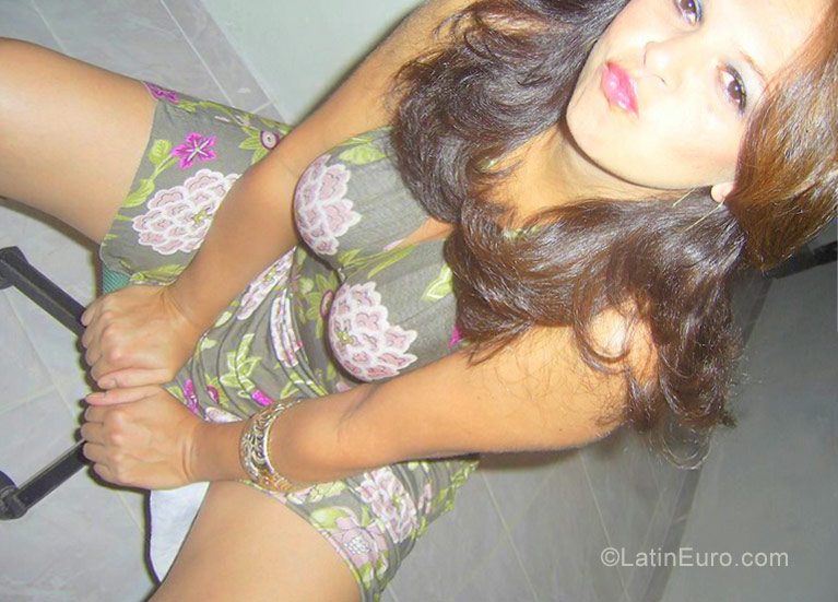 Date this sensual Brazil girl Adriana from Joao Pessoa BR10034