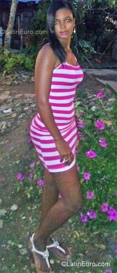 Date this funny Dominican Republic girl Katerine from Santo Domingo DO28844