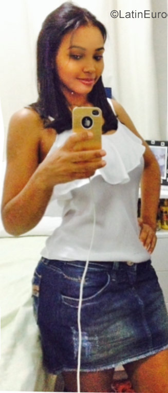 Date this georgeous Brazil girl Claudiane from Recife BR10059