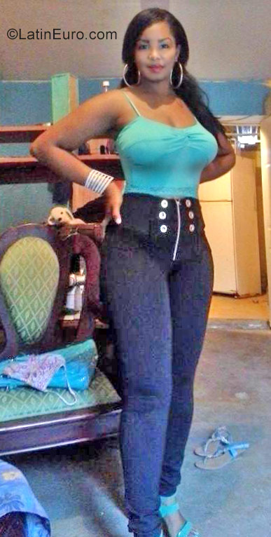 Date this funny Dominican Republic girl Arlenys from Santiago DO28967