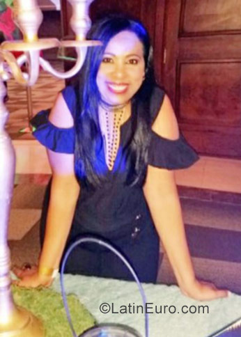 Date this voluptuous Dominican Republic girl Marienh from Puerto Plata DO29027