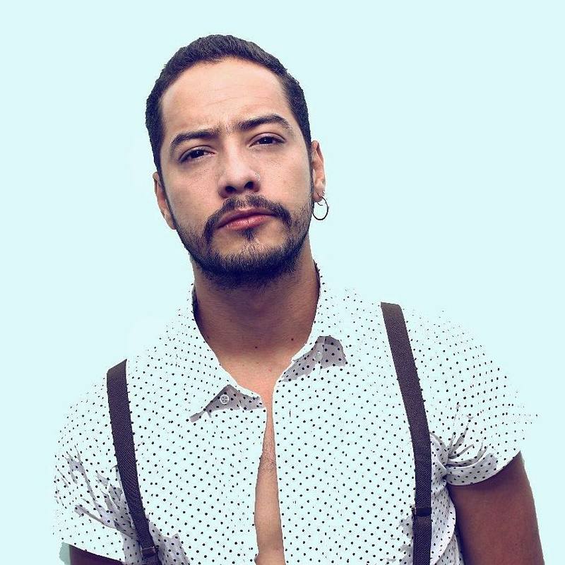Date this funny Colombia man Julian Betancou from Bogota CO21800
