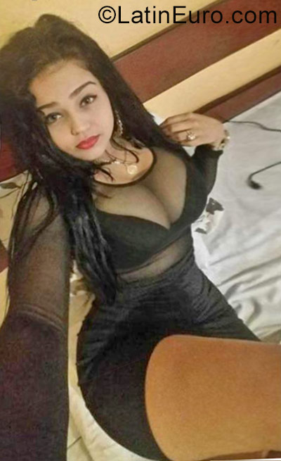 Date this hot Dominican Republic girl Maria1000 from Santo Domingo DO29593