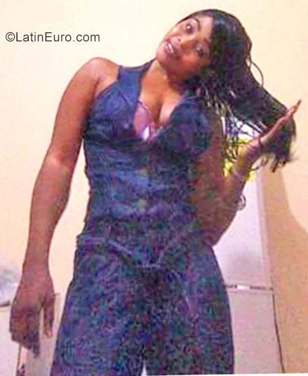 Date this stunning Jamaica girl Sandra from Montego Bay JM2476