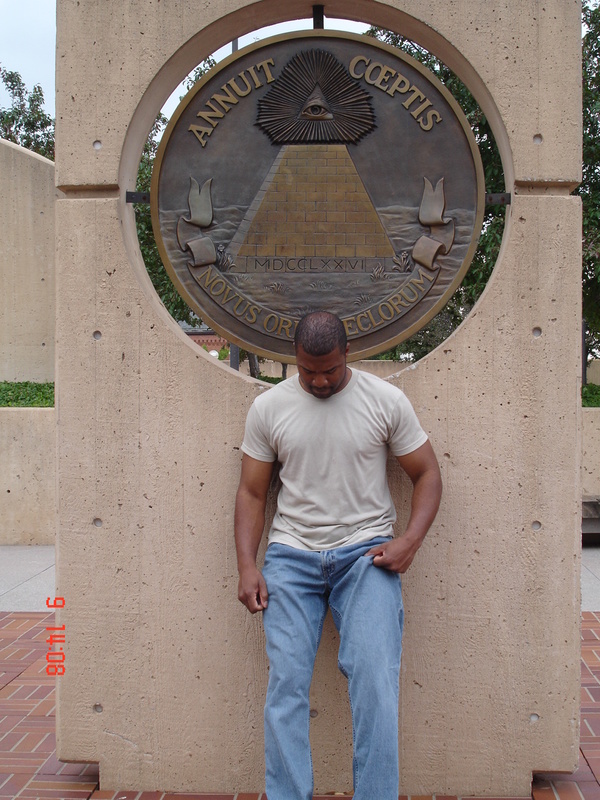 Date this hot United States man Dingane from Atlanta US18381