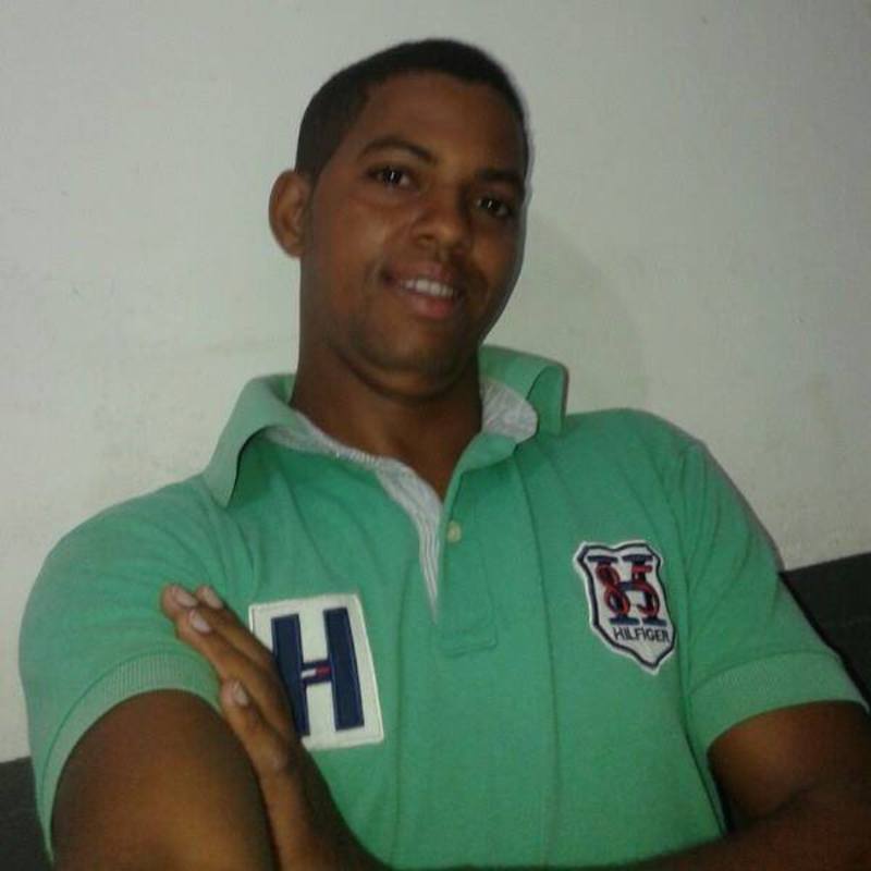 Date this tall Brazil man Gabriel from Salvador BR10152