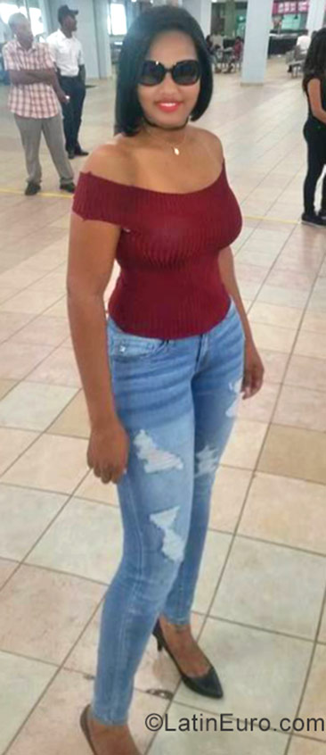 Date this lovely Dominican Republic girl ROSA MARIA from Santo Domino DO29707