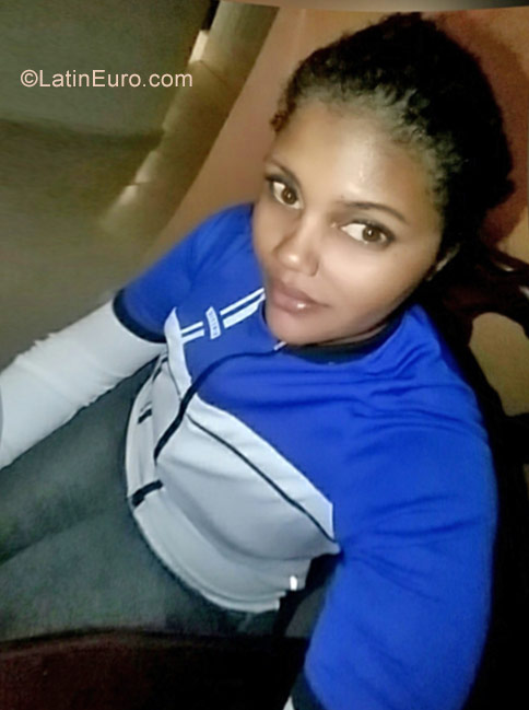 Date this hot Dominican Republic girl Clarita from Santo Domingo DO29845