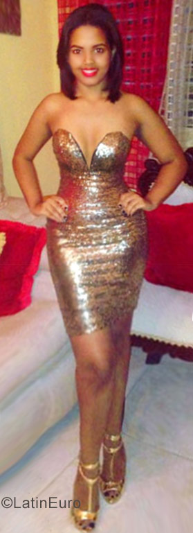 Date this sensual Dominican Republic girl Jennifer from Santo Domingo DO30011