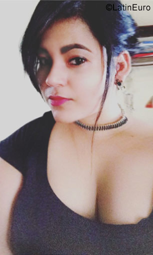 Date this fun Honduras girl Dilia Salazar from Tela HN2350