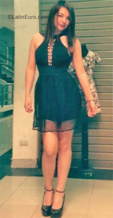 Date this sultry Peru girl Monica from Lima PE1116