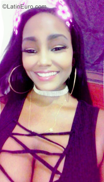 Date this fun Dominican Republic girl Yenny from Santo Domingo DO30190