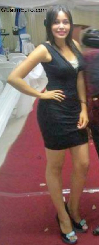 Date this athletic Venezuela girl Merivi from Caracas VE905