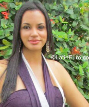 Date this stunning Venezuela girl Milagros from El Tigre VE930