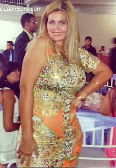 Date this young Venezuela girl Naku from Maracay VE952