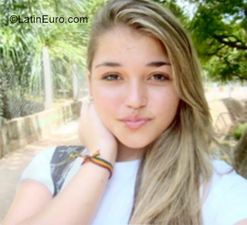 Date this delightful Venezuela girl Angelica from Cumana VE971