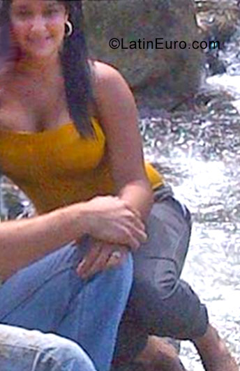 Date this exotic Venezuela girl Juse from Maracaibo VE996