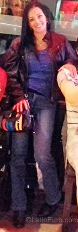 Date this attractive Peru girl Bibi from Lima PE1149