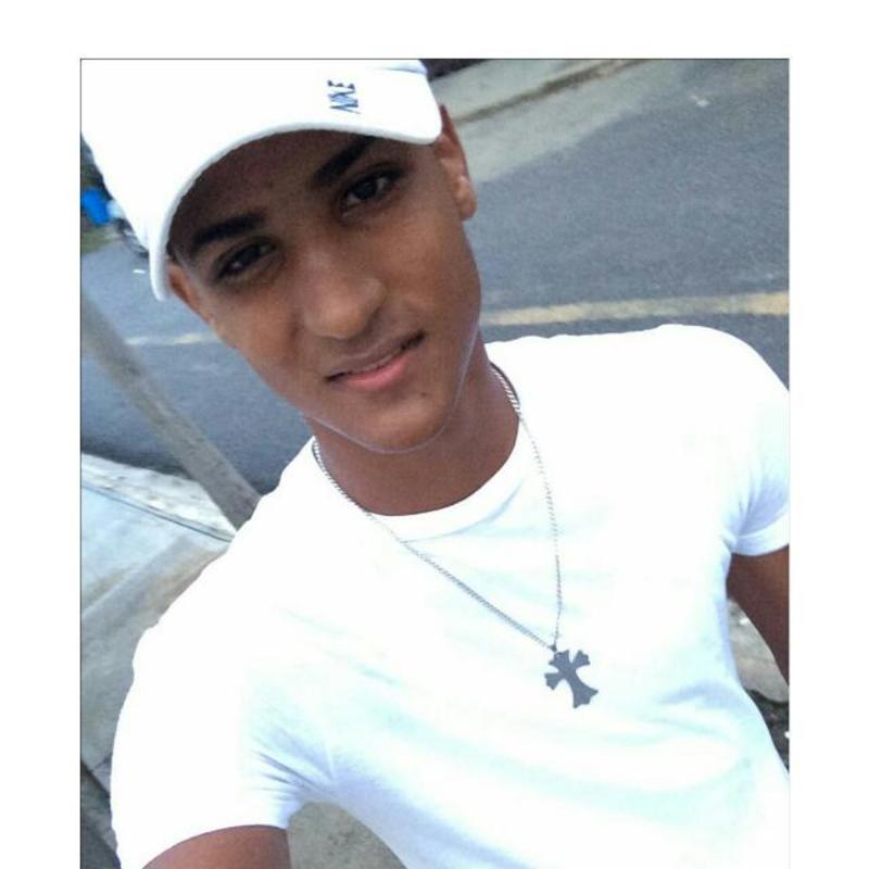 Date this nice looking Dominican Republic man Brahian from Santiago De Lo Caballero DO30602