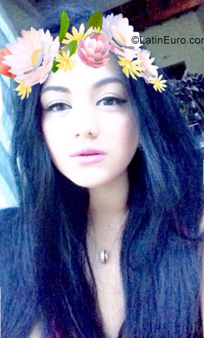 Date this attractive Colombia girl Macam24 from Cucuta CO22684