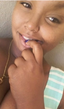 Date this foxy Dominican Republic girl Cristal from Santiago DO31814