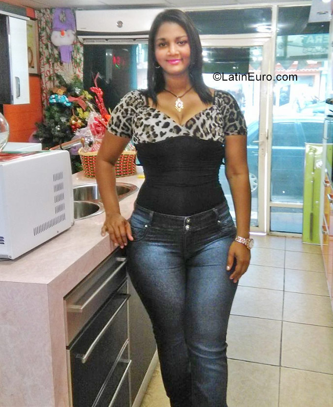 Date this lovely Venezuela girl ANGELES3 from Maturin VE1129