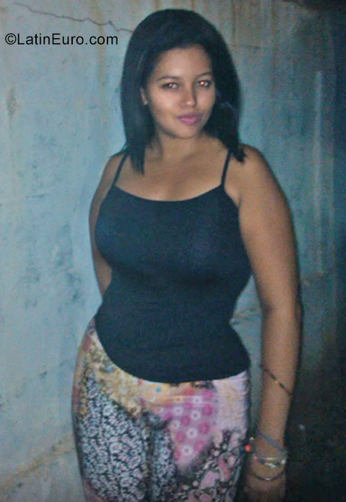 Date this athletic Venezuela girl Carolina from Maracaibo VE1170