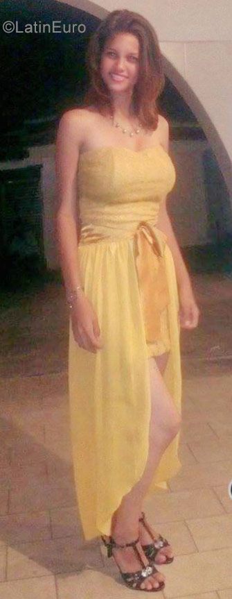 Date this tall Venezuela girl Alandra from Anzoategui VE1177