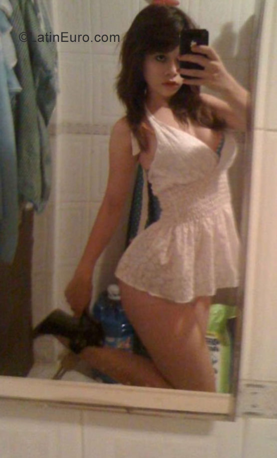 Date this good-looking Dominican Republic girl Elaine from La Romana DO34628