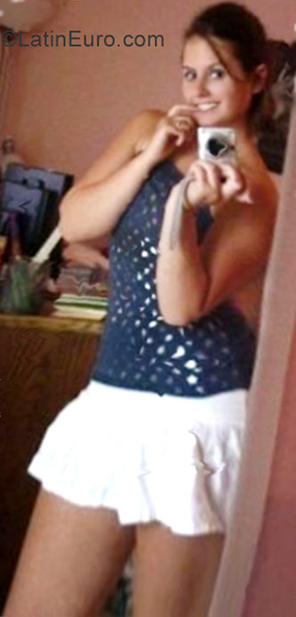 Date this tall Venezuela girl Venesa from Maracaibo VE1197