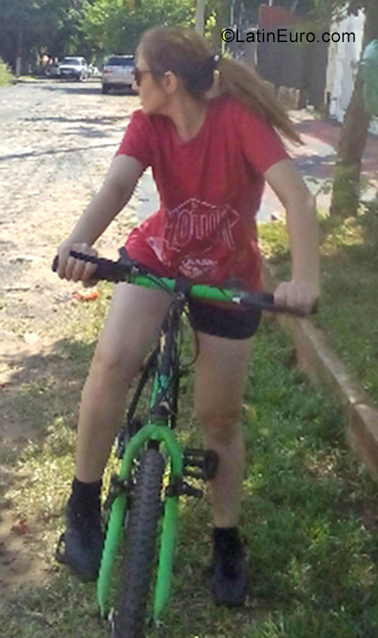 Date this hard body Paraguay girl Vania from Asuncion PY16