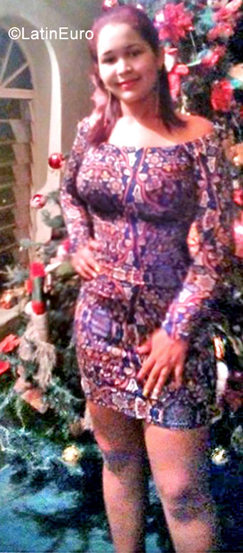 Date this pretty Venezuela girl Mirley from Guanare VE1237